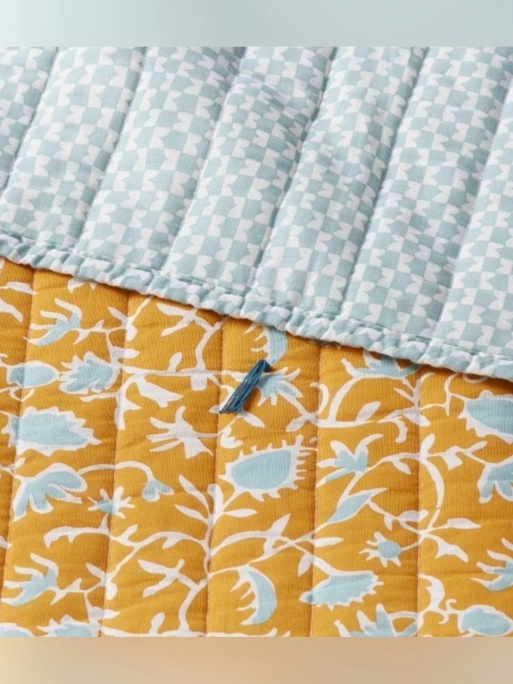 Full/Queen Earthy Vines Quilt